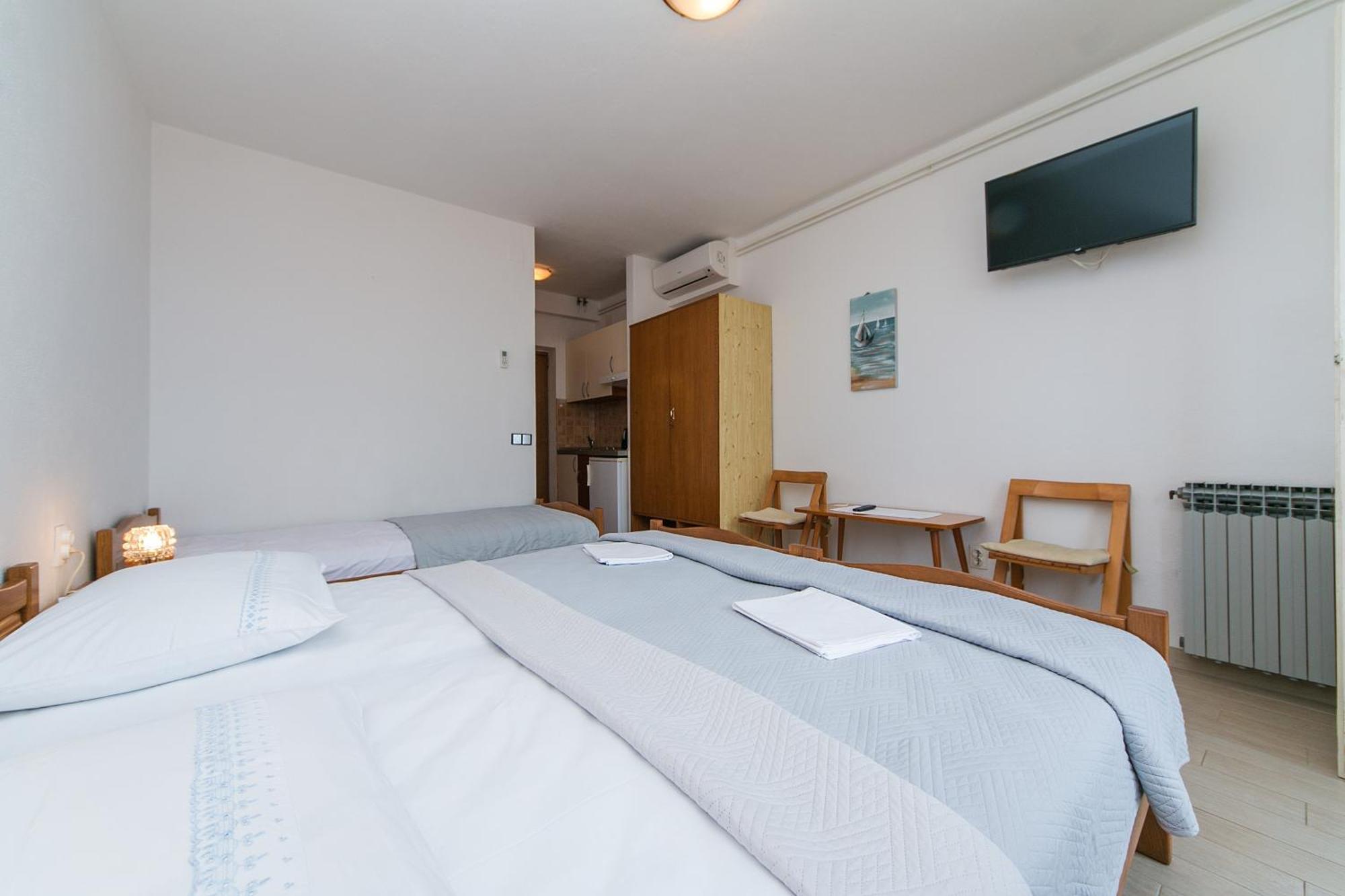 Apartments And Rooms By The Sea Brela, Makarska - 2752 Zimmer foto